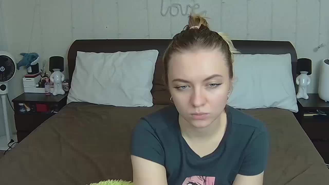 LinkaMalinka Cam Model Chat October 10, 2025