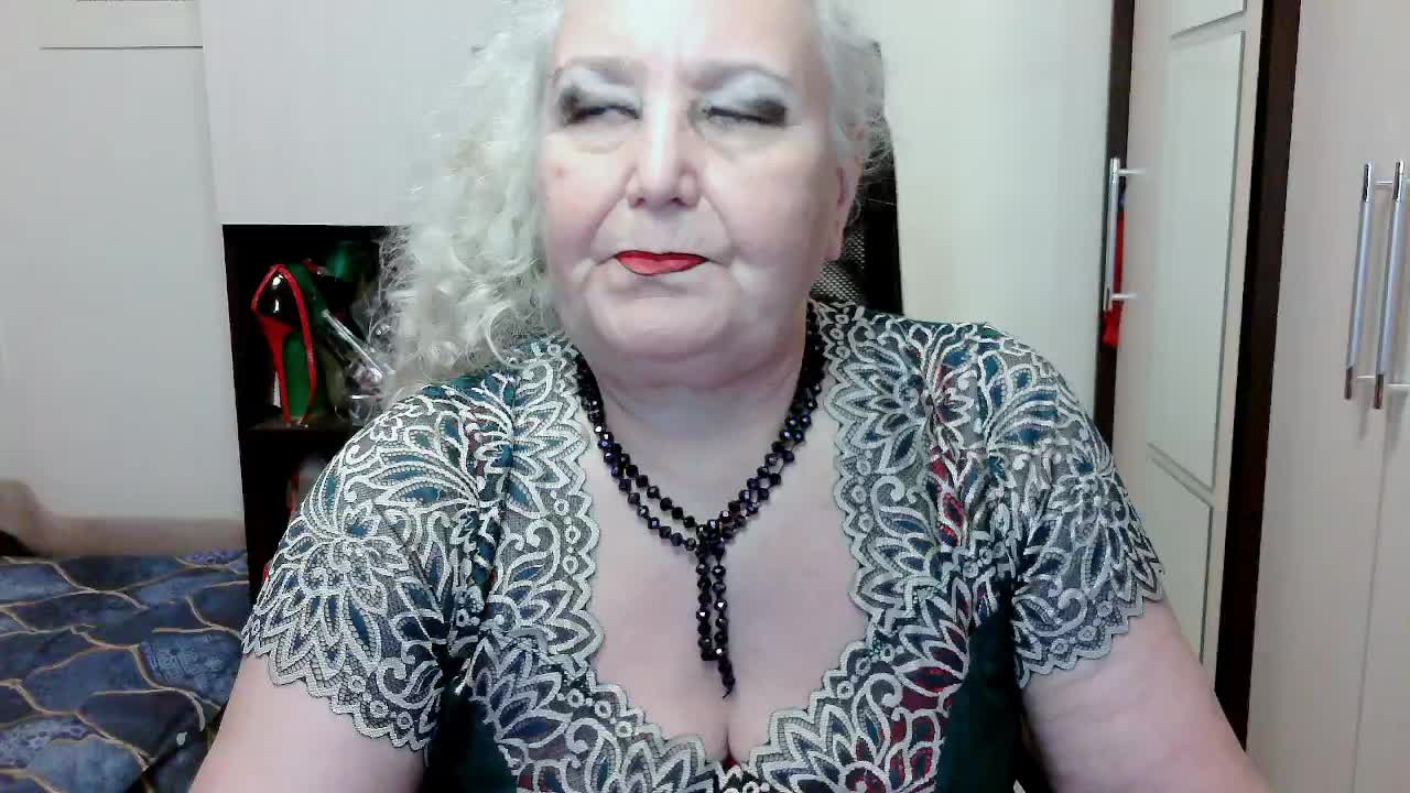 GrannyWants Cam Model Chat October 10, 2025