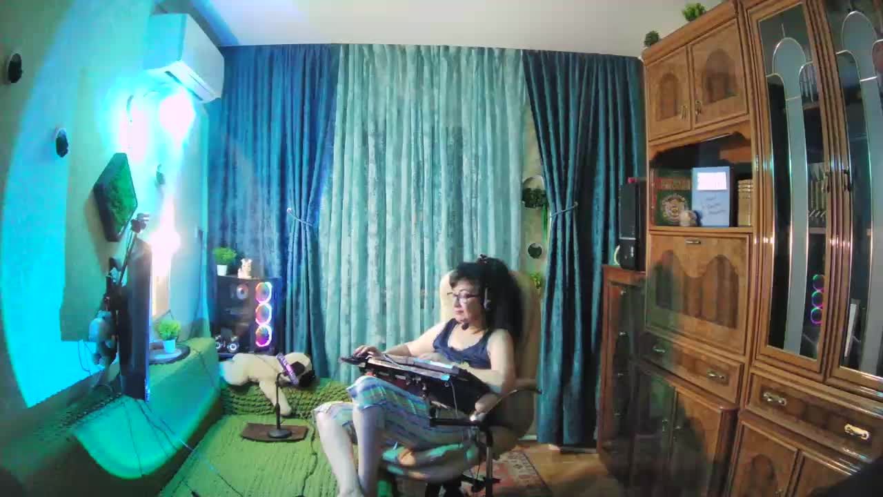 Infodar Cam Model Chat October 10, 2025