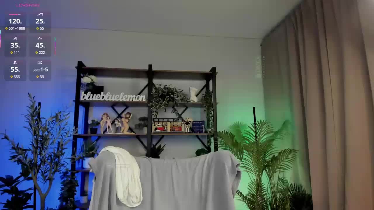 Careful_i_Bite Cam Model Chat October 10, 2025