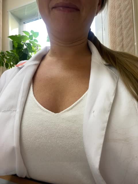 -Jolly- Cam Model Chat October 10, 2025