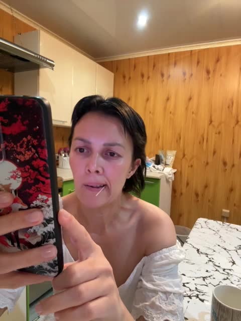 vik77777A Cam Model Chat October 10, 2025