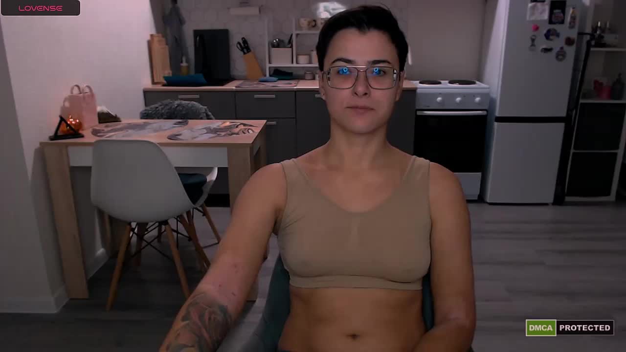 Sashanotfound Cam Model Chat October 10, 2025