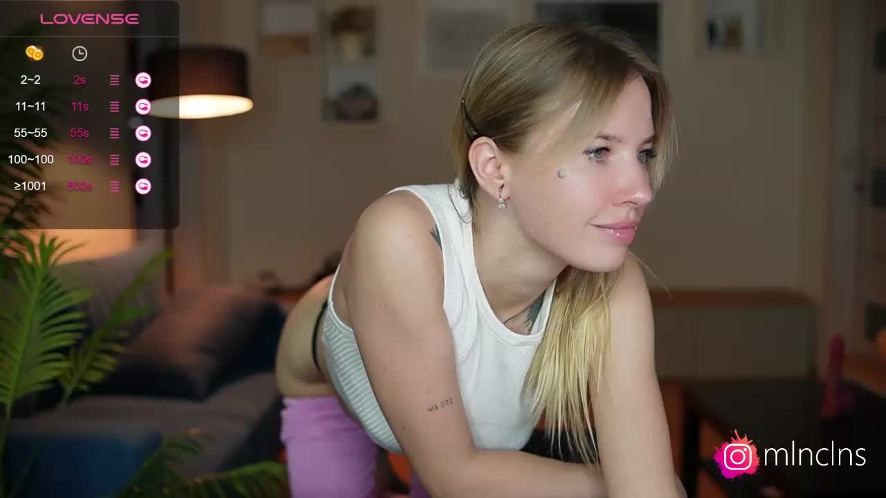 mel-collins Cam Model Chat October 11, 2025