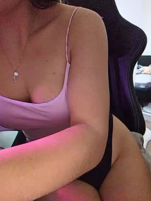 _m_a_r_i_a_888_ Cam Model Chat October 11, 2025