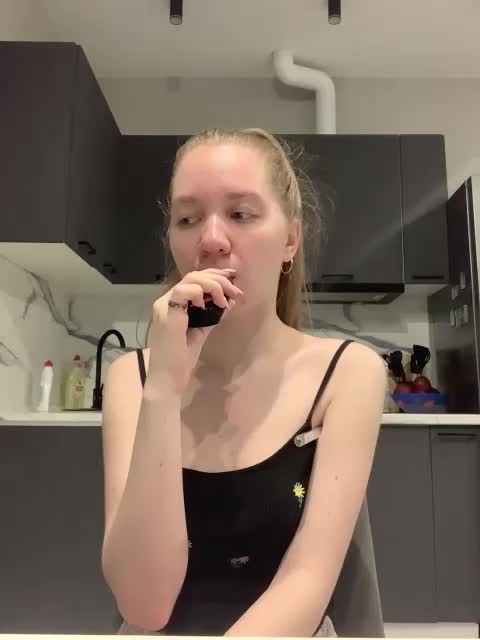 Vita-min-4ik Cam Model Chat October 11, 2025