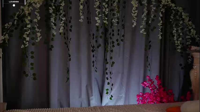 burnletitallburn Cam Model Chat October 11, 2025