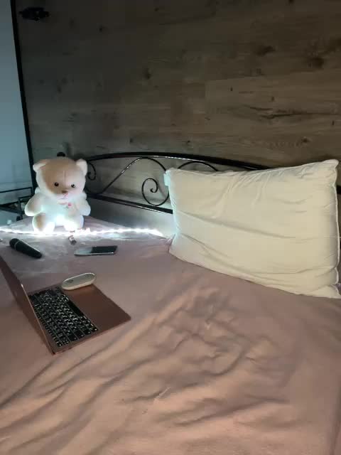 Leyla-kavkaz Cam Model Chat October 11, 2025