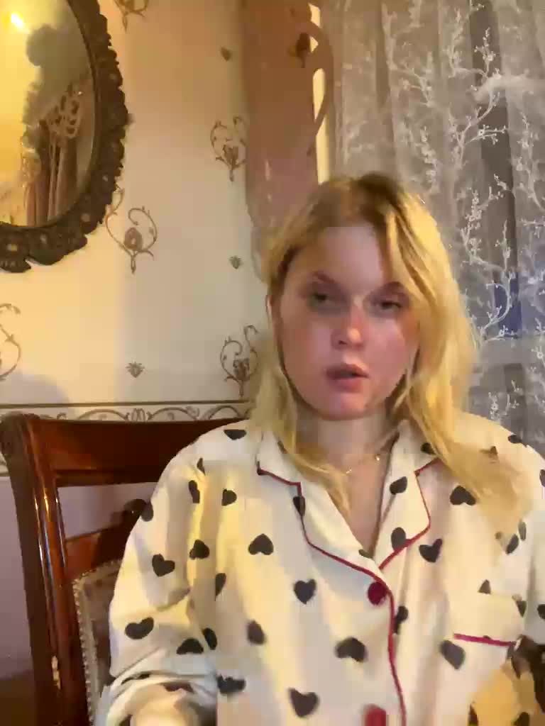 Pionchick Cam Model Chat October 11, 2025