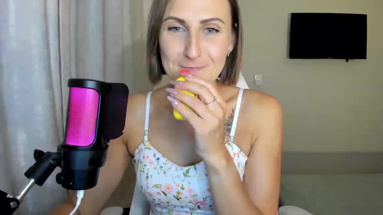 Kiza9 Cam Model Chat October 11, 2025