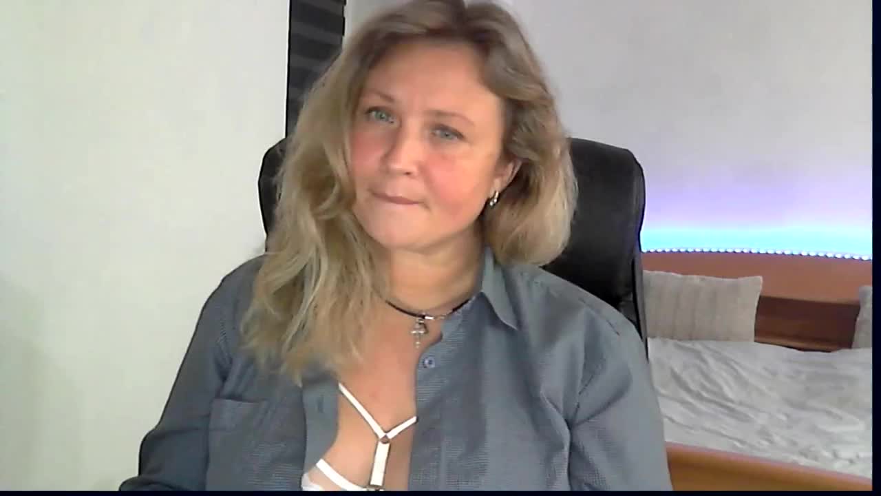 NERVOMOTINA Cam Model Chat October 11, 2025