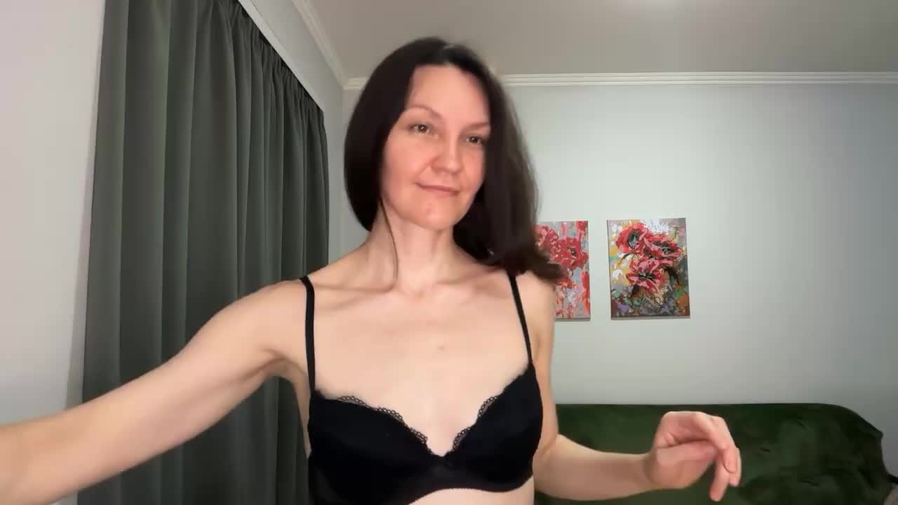 _lastochka_ Cam Model Chat October 11, 2025