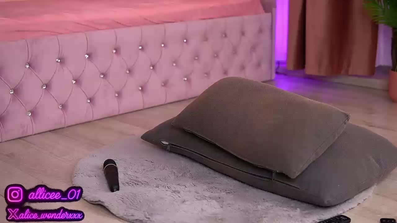 VanesaSimon Cam Model Chat October 11, 2025