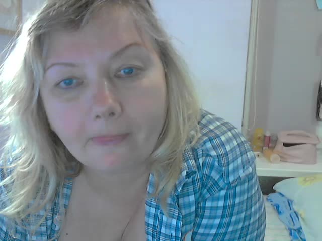 LucyAlexis Cam Model Chat October 11, 2025