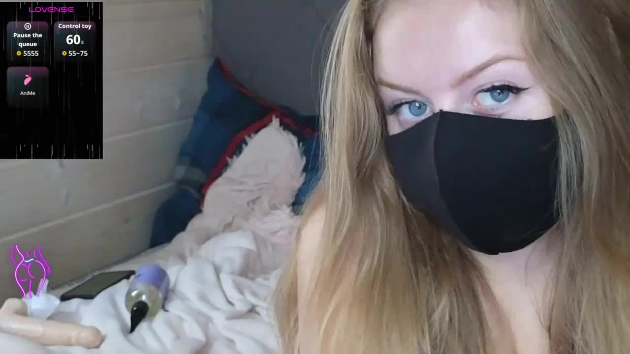 Victoria- Cam Model Chat October 11, 2025