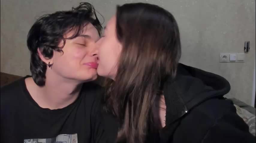 muuur_fam Cam Model Chat October 11, 2025