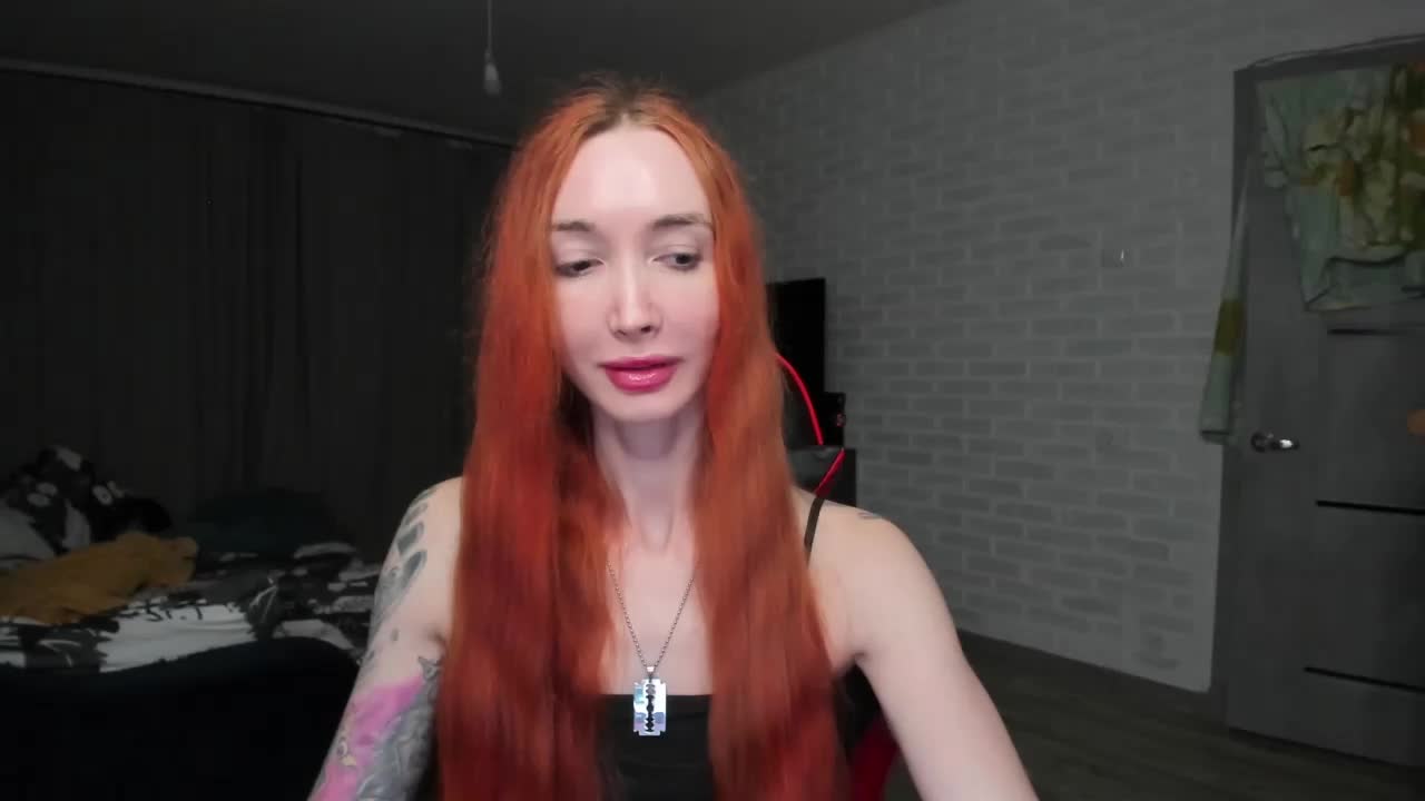 Roxy-Sun Cam Model Chat October 11, 2025