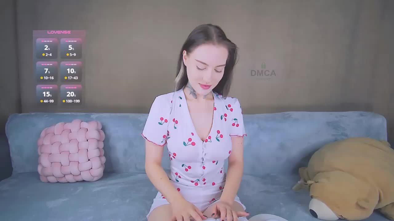 Octavia-_- Cam Model Chat October 11, 2025