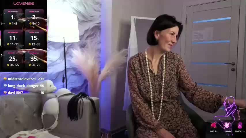 lia_reyn Cam Model Chat October 11, 2025