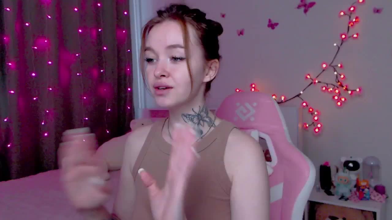 NaughtyMable Cam Model Chat October 11, 2025