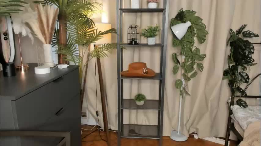 eternity_cuite Cam Model Chat October 11, 2025