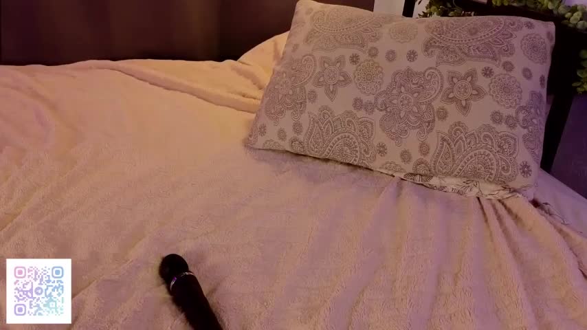 VeronaHascall Cam Model Chat October 11, 2025