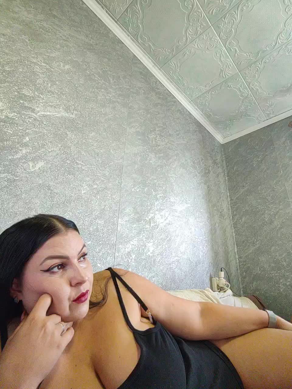 Cleopatra1990 Cam Model Chat October 11, 2025