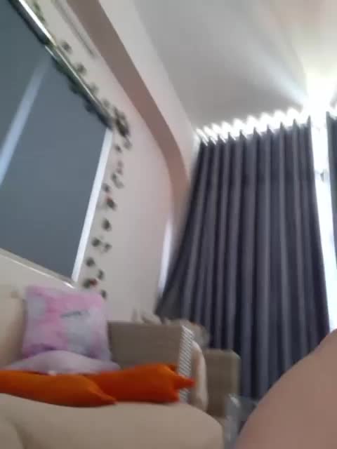 LittleDelora Cam Model Chat October 11, 2025