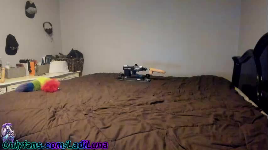 beaniebaby2 Cam Model Chat October 11, 2025