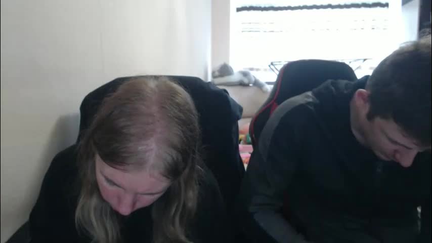 jenisandpeter Cam Model Chat October 11, 2025