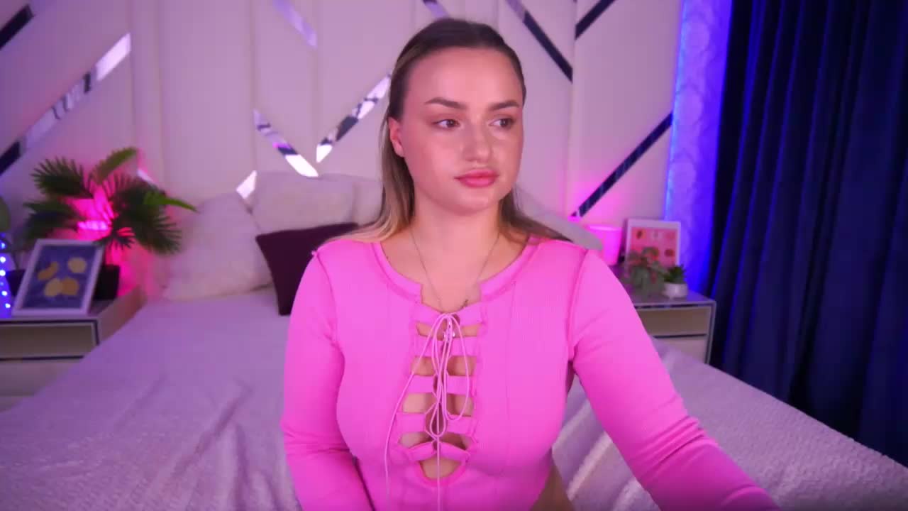 FloraGreys Cam Model Chat October 11, 2025