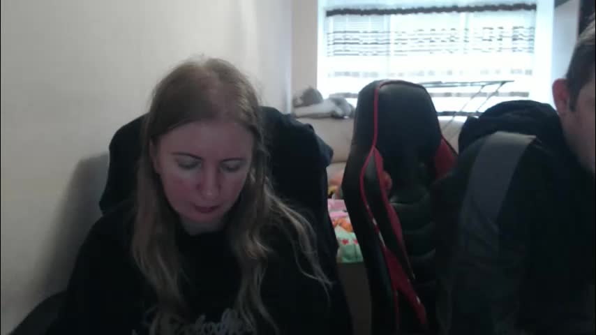 jenisandpeter Cam Model Chat October 11, 2025