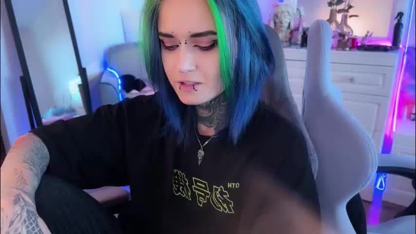 i_died_again Cam Model Chat October 11, 2025