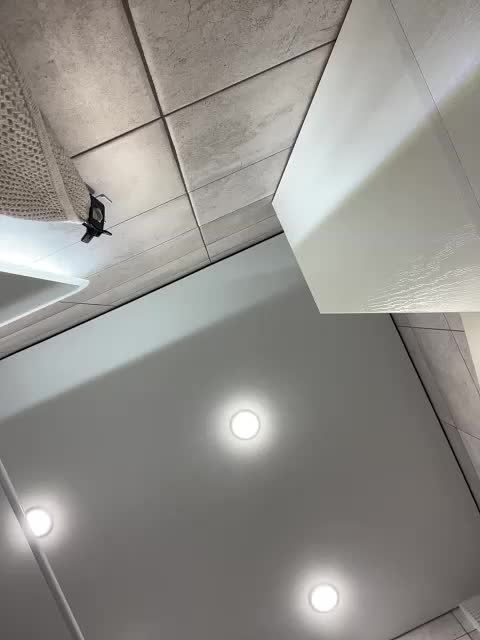 v_-_-_v Cam Model Chat October 11, 2025