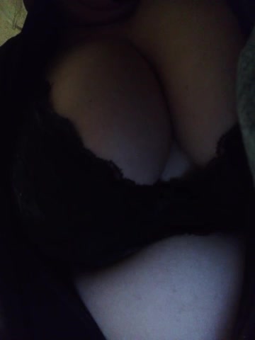 EveHugs Cam Model Chat October 11, 2025