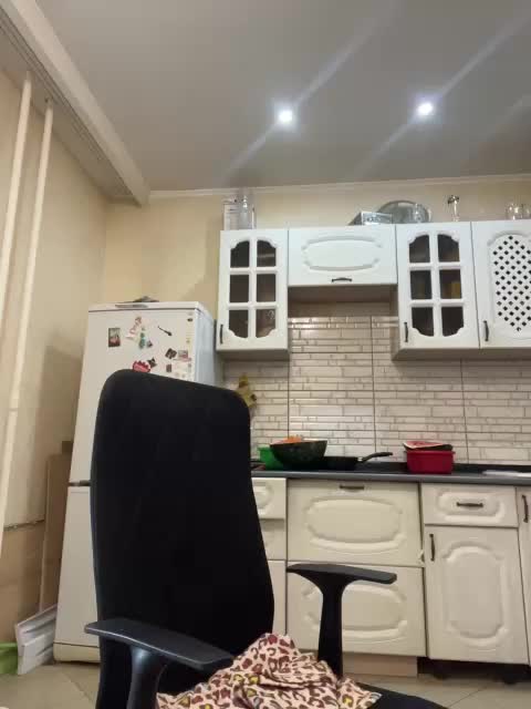 MartaGros Cam Model Chat October 11, 2025