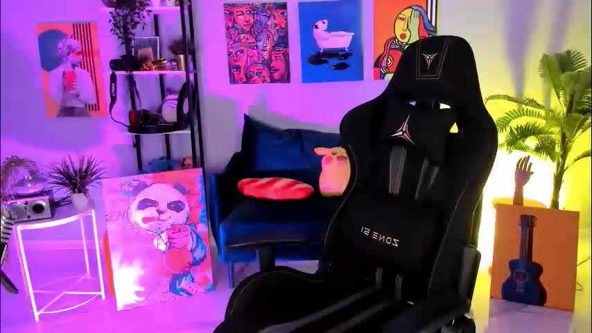 sarahholly Cam Model Chat October 11, 2025