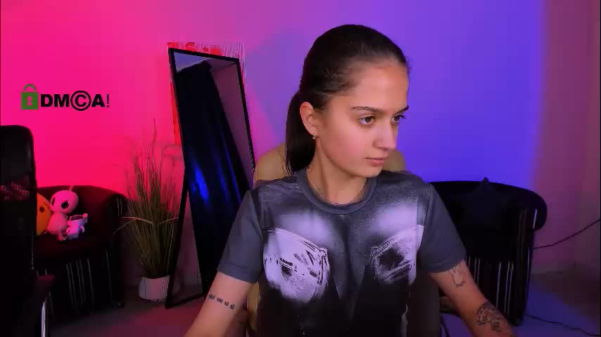 pure_radiance Cam Model Chat October 11, 2025