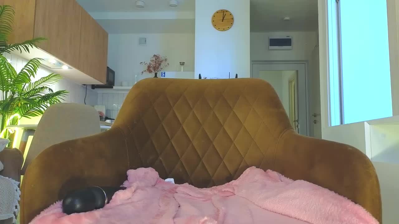 lili-roze Cam Model Chat October 11, 2025