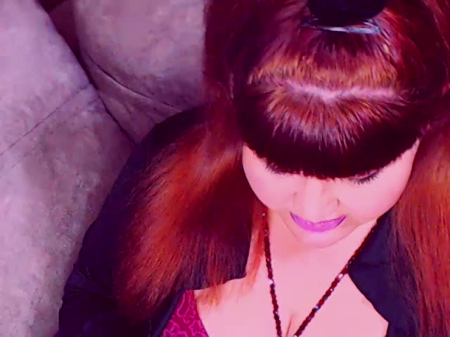 RedBustyX Cam Model Chat October 11, 2025