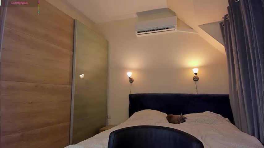 aquilaria_ Cam Model Chat October 11, 2025