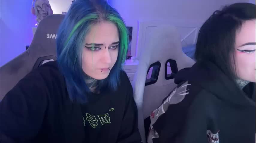 ripper_66 Cam Model Chat October 11, 2025