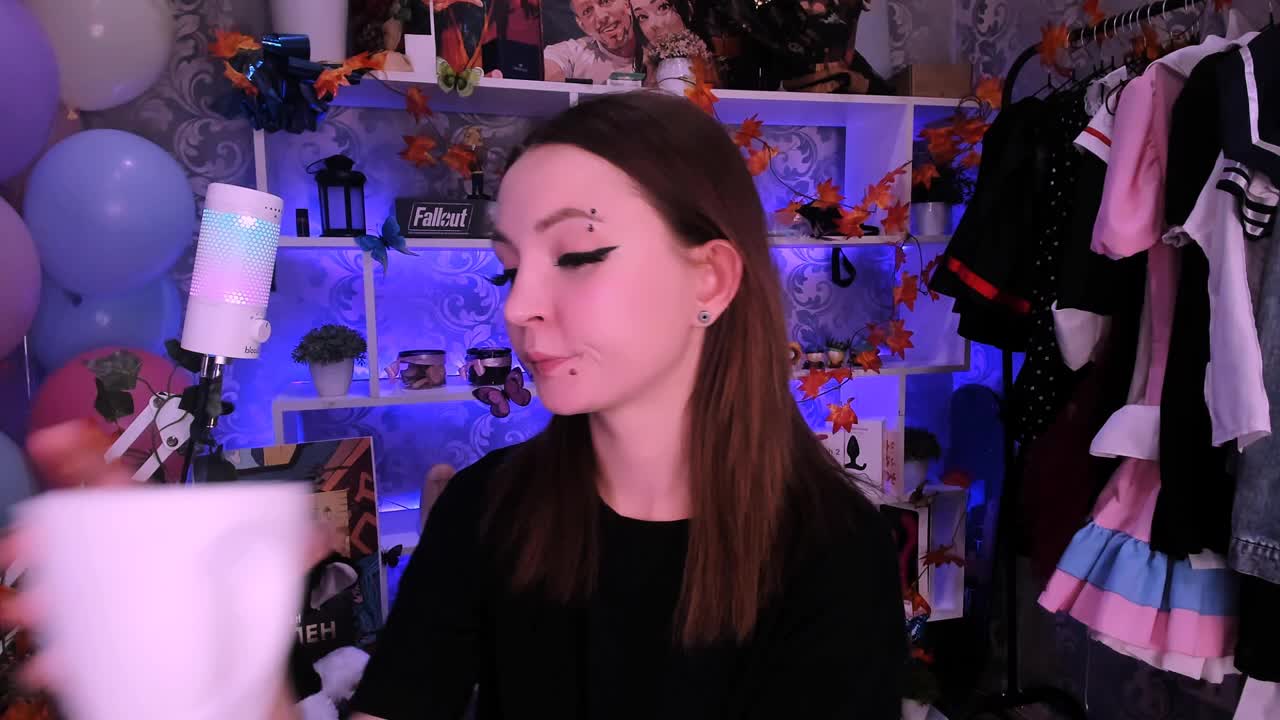 AsyaSweeet Cam Model Chat October 11, 2025