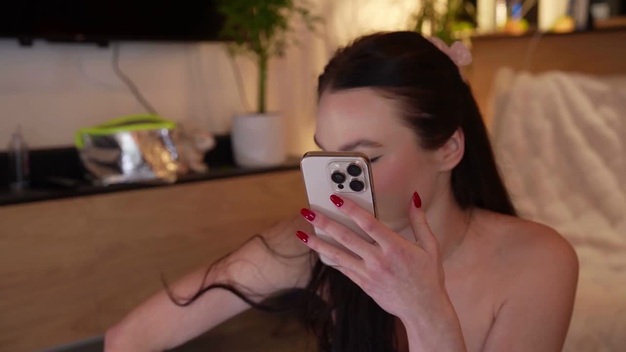 blackvelveet Cam Model Chat October 12, 2025