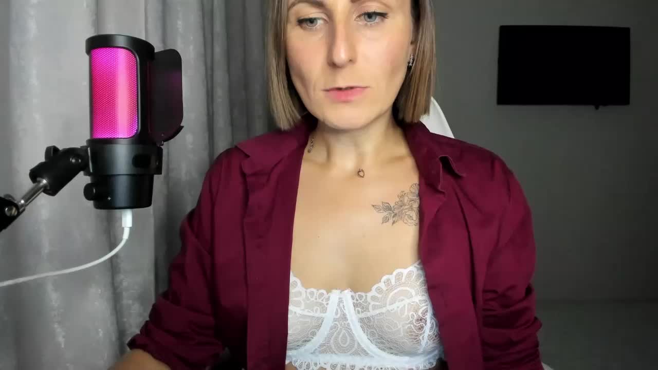 Kiza9 Cam Model Chat October 12, 2025