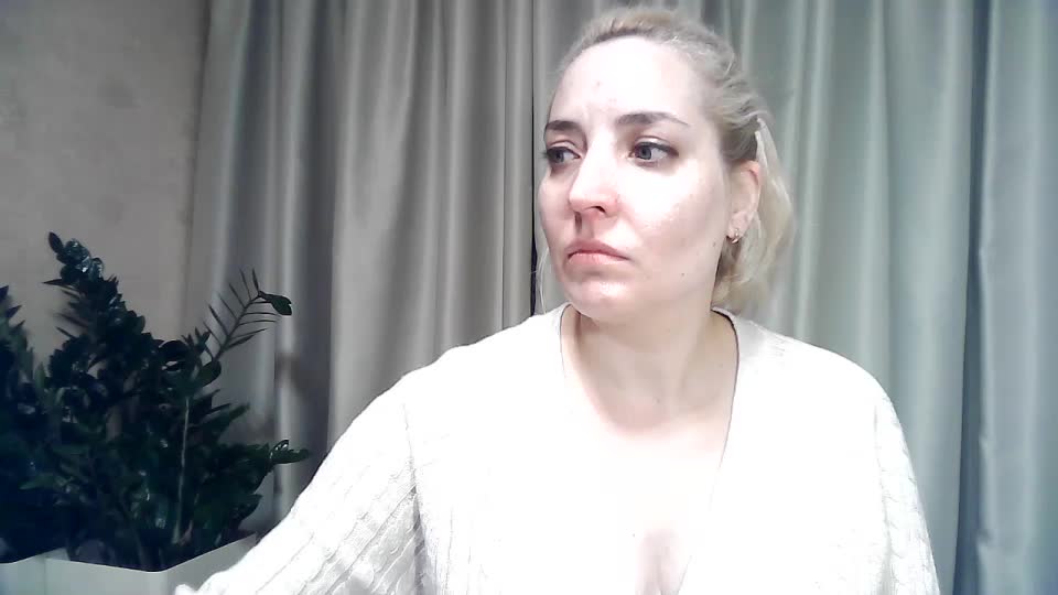 mariska-kiska Cam Model Chat October 12, 2025