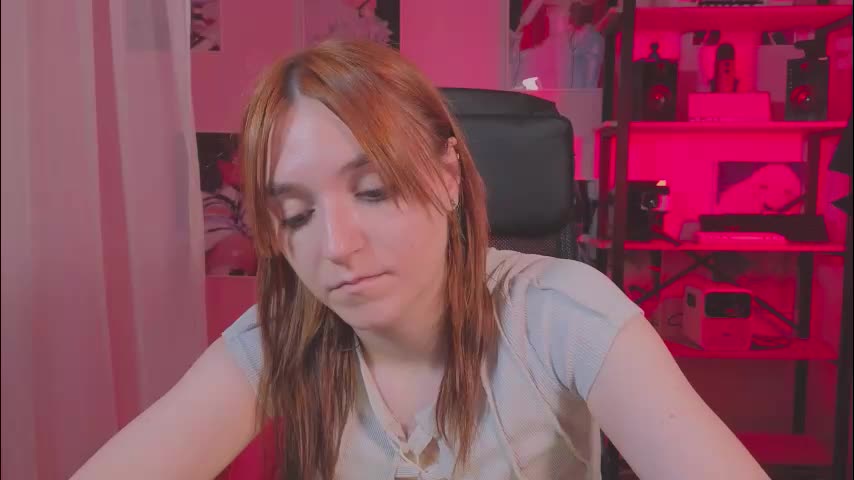 astra_lis Cam Model Chat October 12, 2025