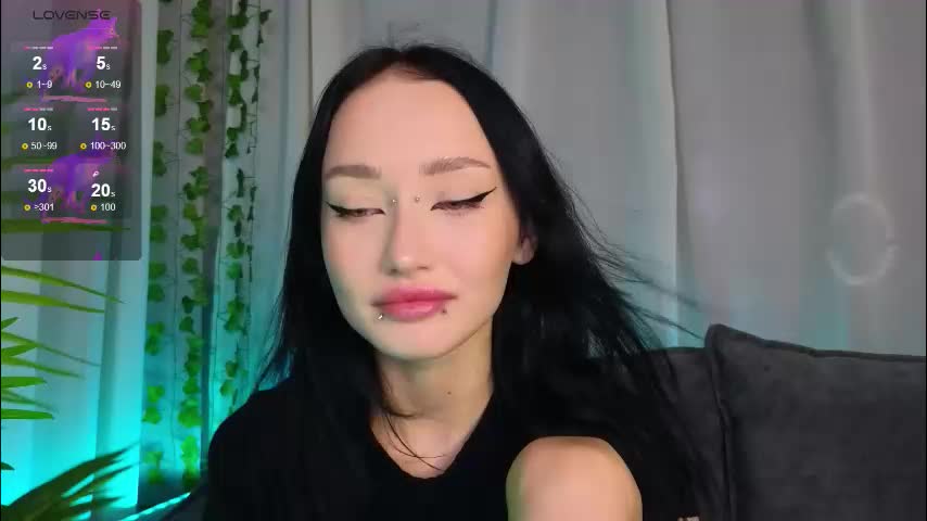 holly_berryy_ Cam Model Chat October 12, 2025