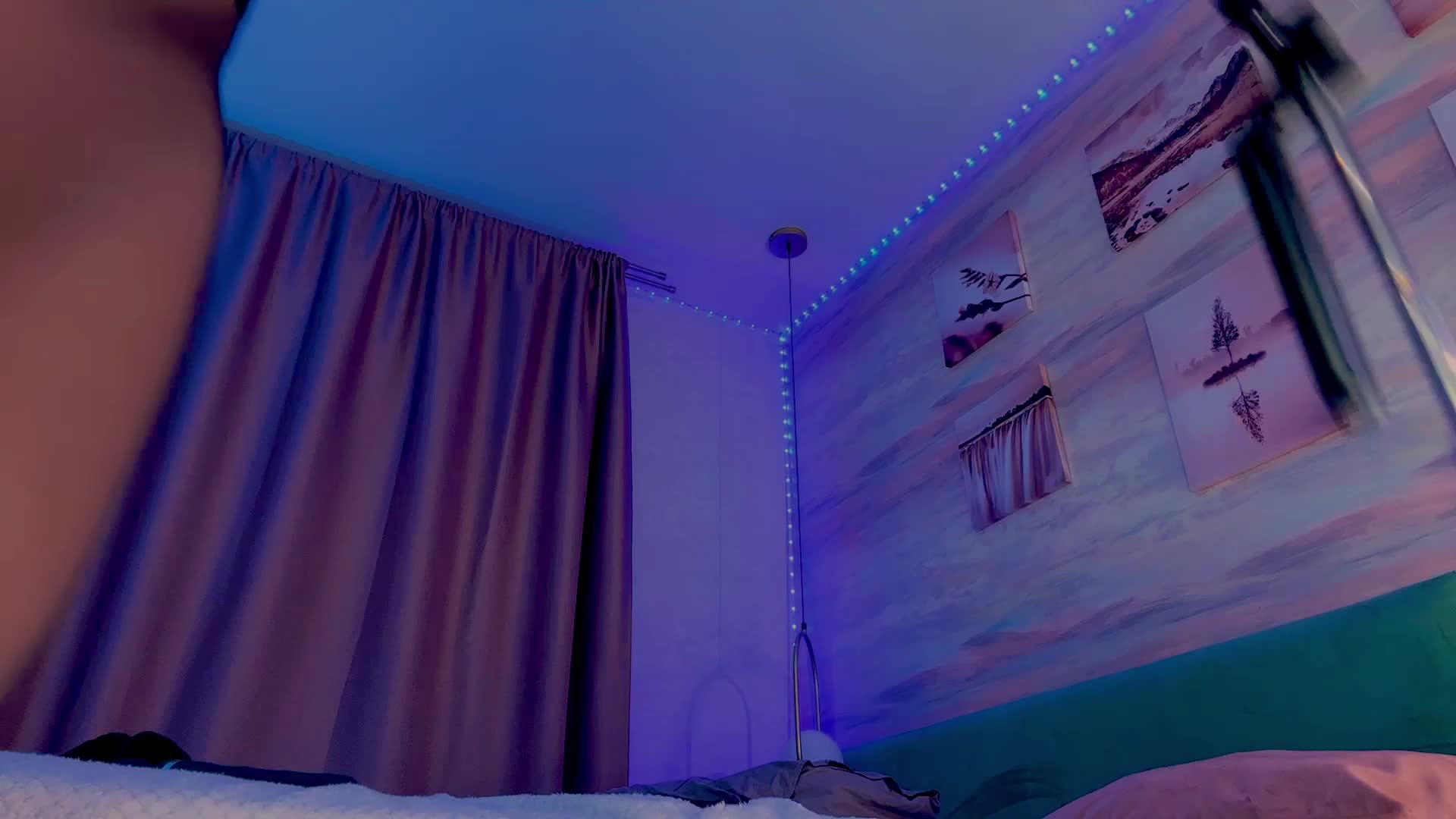 Luna_luux Cam Model Chat October 12, 2025