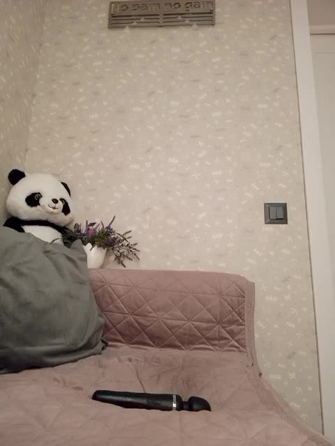 Black_chick Cam Model Chat October 12, 2025